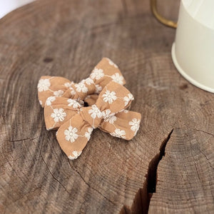 Pince pour cheveux bébé